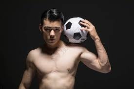 乌克兰电竞选手Zeus辩称“没有做错任何事”，网友不买账